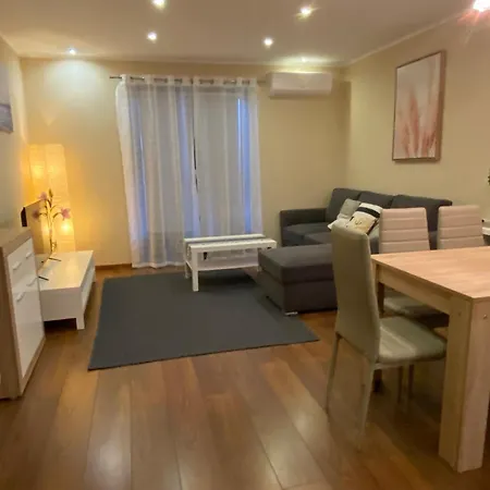 Polaris Yacht Apartment Balatonalmadi