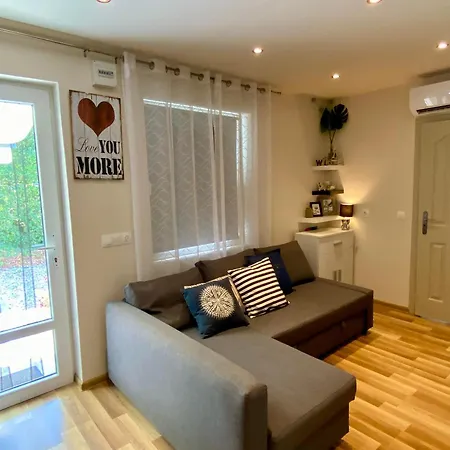 Polaris Yacht Appartamento Balatonalmádi