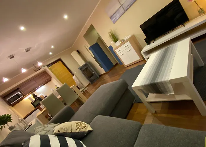 Polaris Yacht * Balatonalmádi